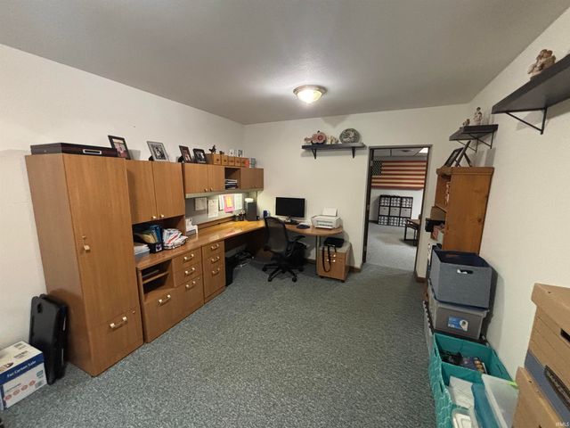 1015 N Honeysuckle Lane, Vincennes, IN 47591