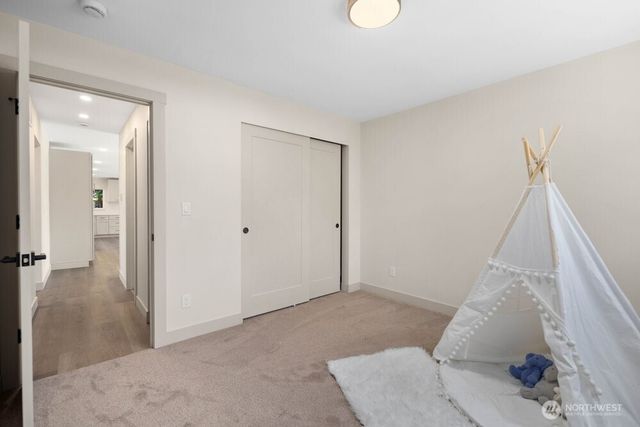 720 E Guiberson Street E, Kent, WA 98030