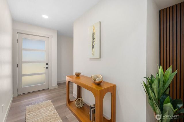 720 E Guiberson Street E, Kent, WA 98030