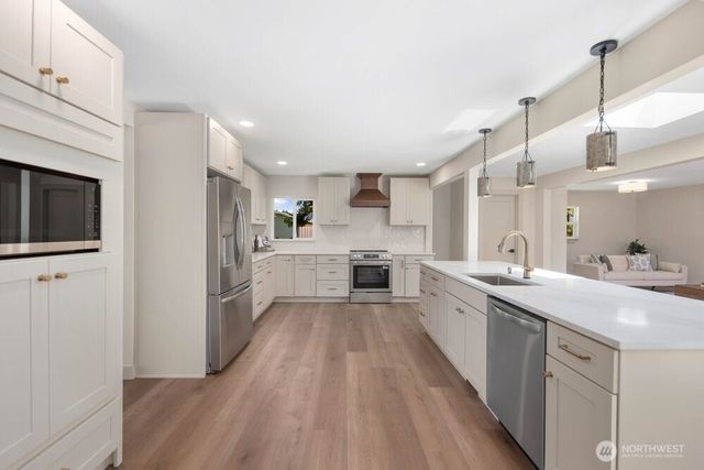 720 E Guiberson Street E, Kent, WA 98030
