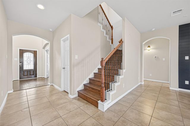 14718 Julie Meadows Lane, Humble, TX 77396