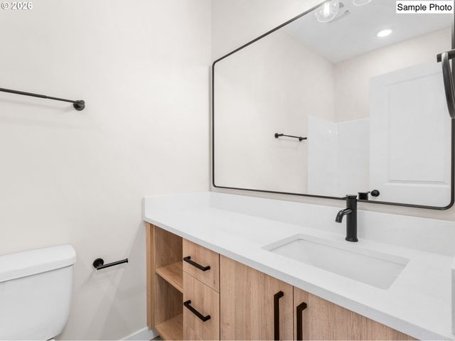 8616 Sw 21st Ave 9, Portland, OR 97213