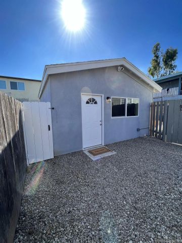 1223 Division St, Oceanside, CA 92054