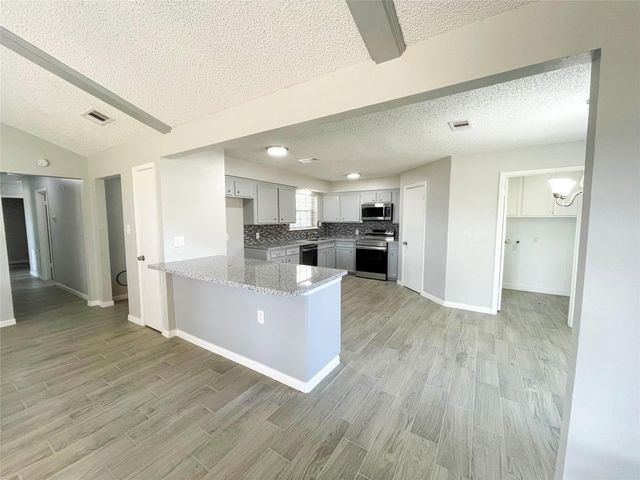 23460 Smith Road, Porter, TX 77365