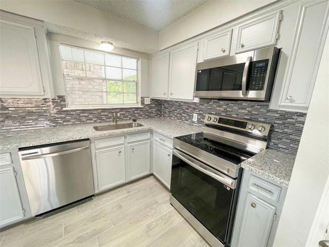 23460 Smith Road, Porter, TX 77365