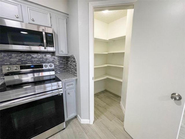 23460 Smith Road, Porter, TX 77365