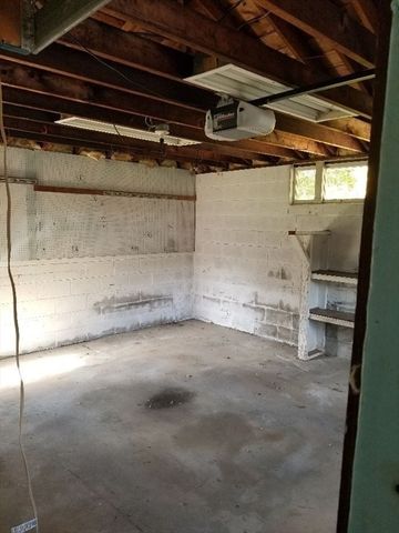 84 Greenwich Rd, Ware, MA 01082