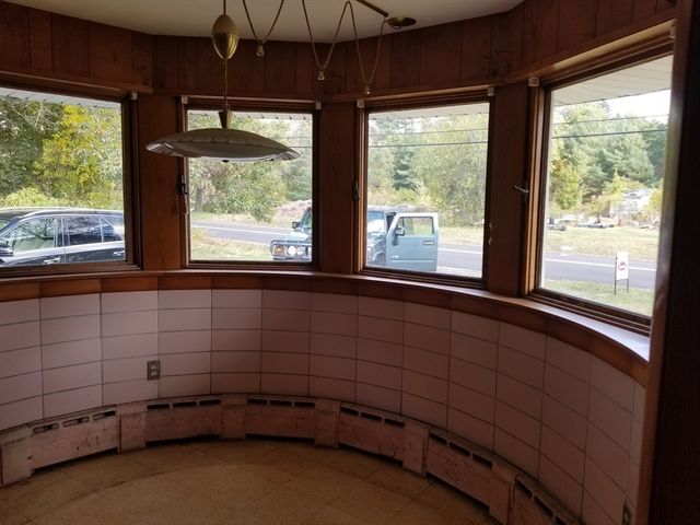 84 Greenwich Rd, Ware, MA 01082