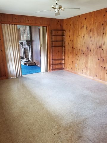 84 Greenwich Rd, Ware, MA 01082