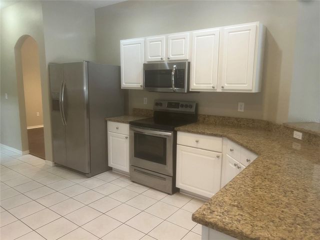 18914 MAISONS DRIVE, Lutz, FL 33558