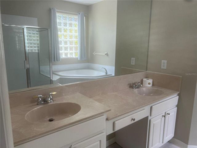 18914 MAISONS DRIVE, Lutz, FL 33558