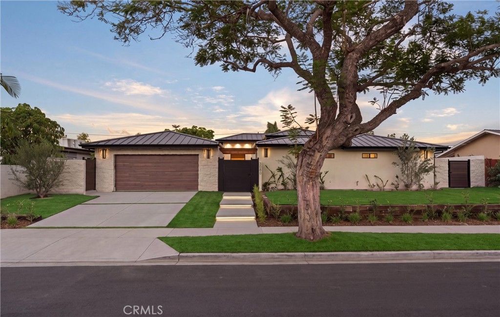 3080 Country Club Drive, Costa Mesa, CA 92626 — exterior