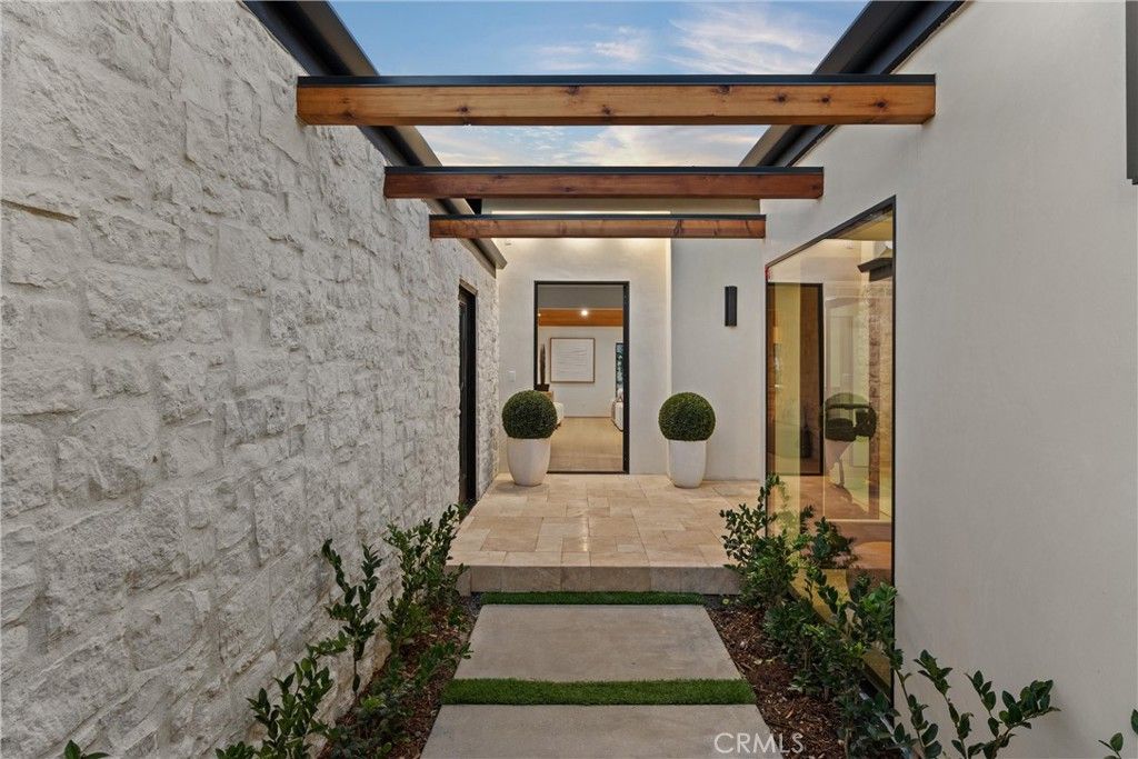 3080 Country Club Drive, Costa Mesa, CA 92626 — photo 4
