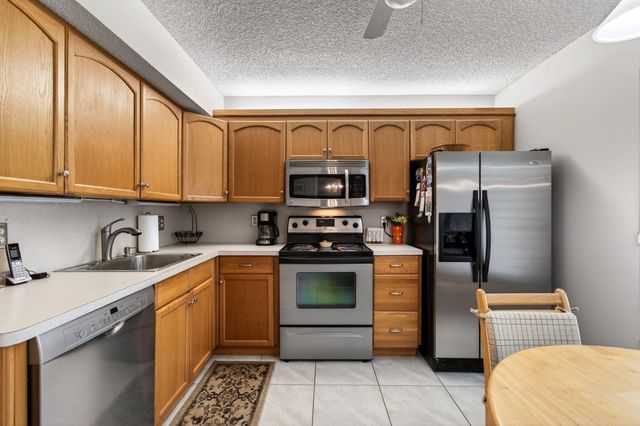 10174 Mangrove Drive 201, Boynton Beach, FL 33437