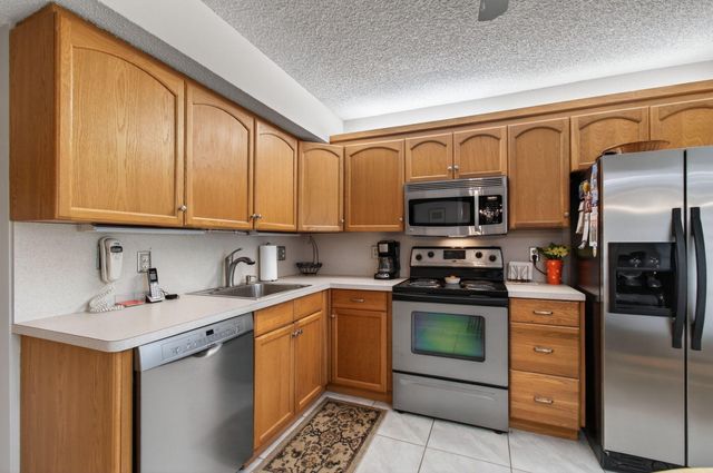 10174 Mangrove Drive 201, Boynton Beach, FL 33437