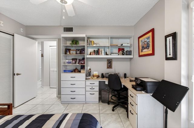 10174 Mangrove Drive 201, Boynton Beach, FL 33437