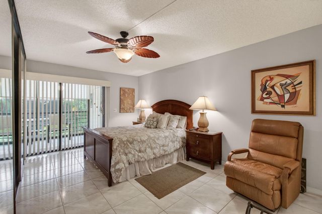 10174 Mangrove Drive 201, Boynton Beach, FL 33437
