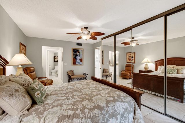 10174 Mangrove Drive 201, Boynton Beach, FL 33437