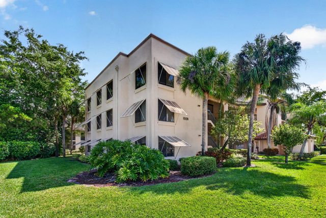10174 Mangrove Drive 201, Boynton Beach, FL 33437