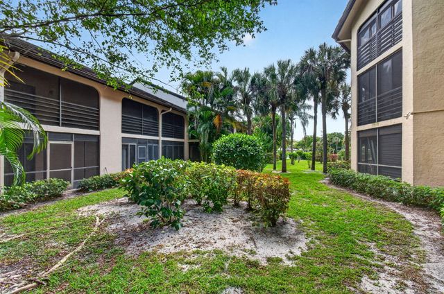 10174 Mangrove Drive 201, Boynton Beach, FL 33437