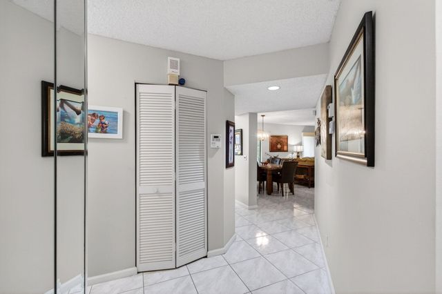 10174 Mangrove Drive 201, Boynton Beach, FL 33437