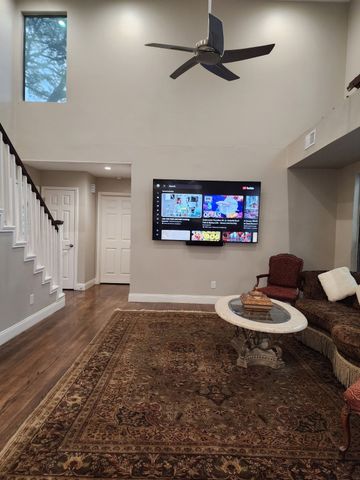 17042 Knots Landing, Addison, TX 75001