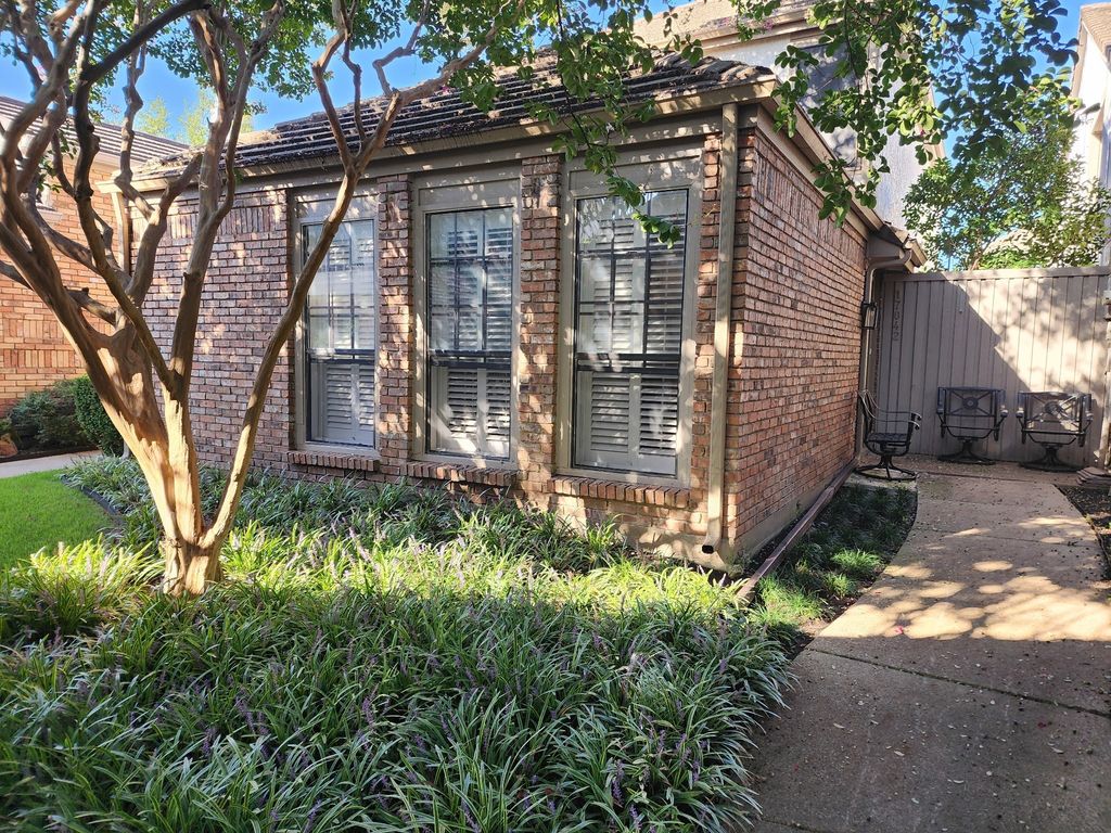 17042 Knots Landing, Addison, TX 75001