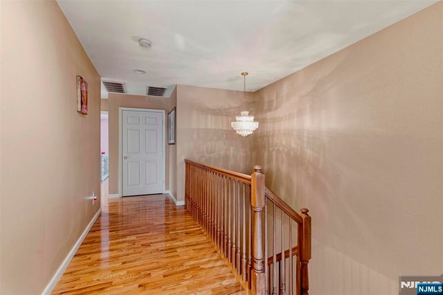 2 Maple Avenue, Waldwick, NJ 07463