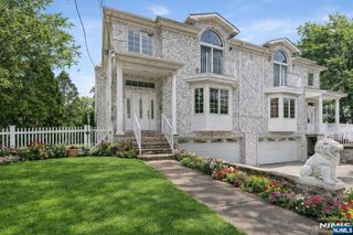 2 Maple Avenue, Waldwick, NJ 07463