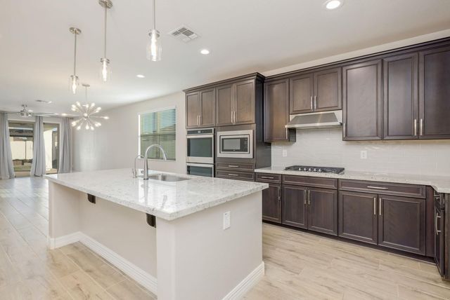 5247 S Axiom, Mesa, AZ 85212