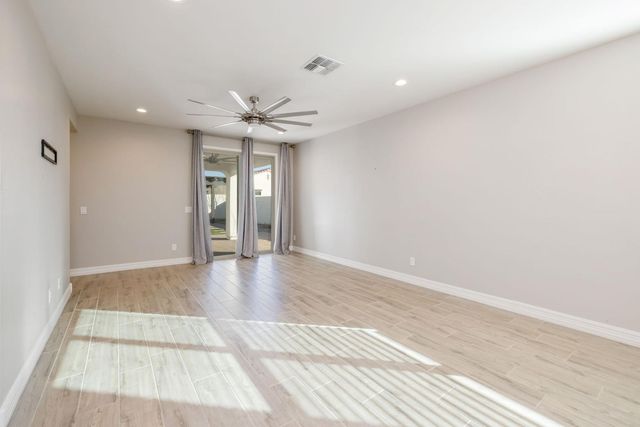 5247 S Axiom, Mesa, AZ 85212