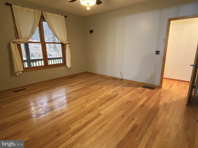 10915 RACHAEL AVE, Frostburg, MD 21532