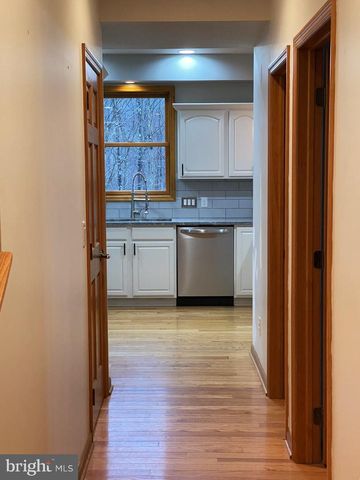 10915 RACHAEL AVE, Frostburg, MD 21532