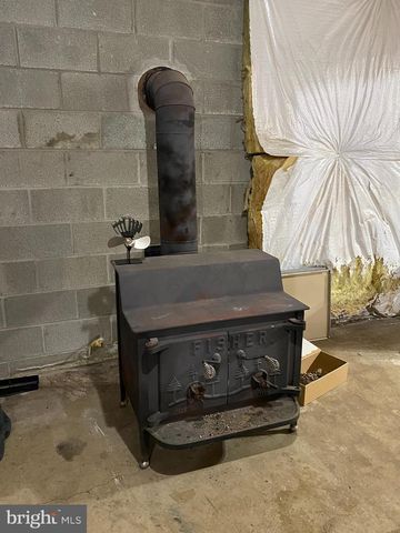 10915 RACHAEL AVE, Frostburg, MD 21532