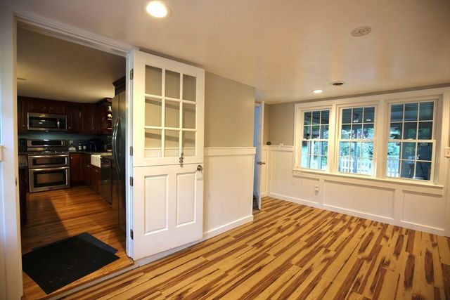 86 Taunton St, Lakeville, MA 02347