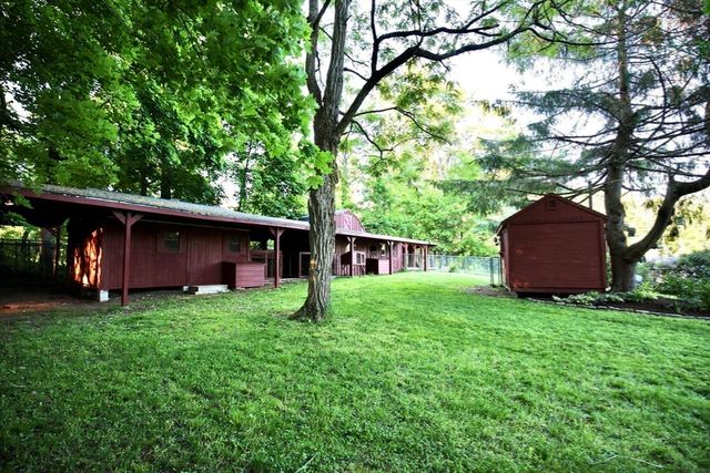 86 Taunton St, Lakeville, MA 02347