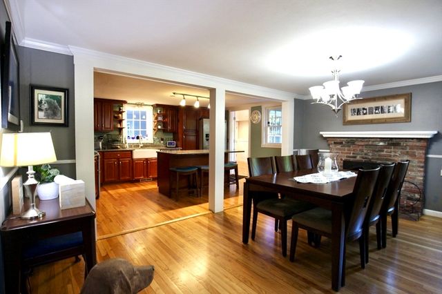 86 Taunton St, Lakeville, MA 02347