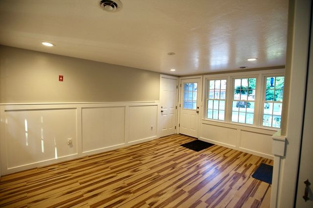 86 Taunton St, Lakeville, MA 02347