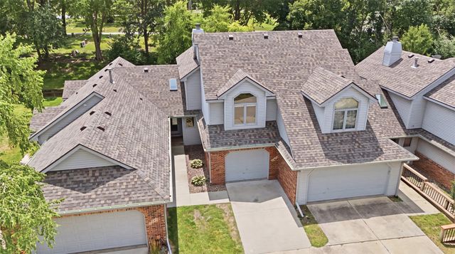 6846 Oakwood Drive, Urbandale, IA 50322