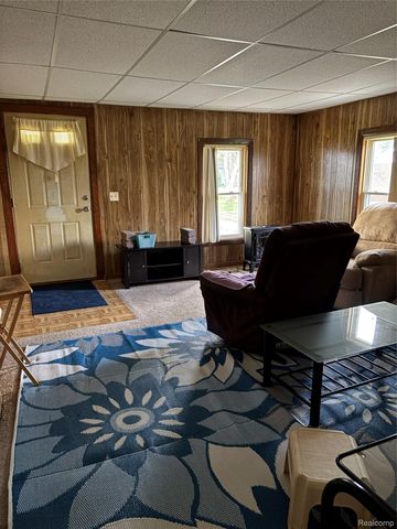 15151 Drysdale Street, Southgate, MI 48195