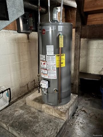 15151 Drysdale Street, Southgate, MI 48195