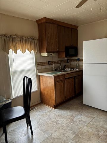 15151 Drysdale Street, Southgate, MI 48195