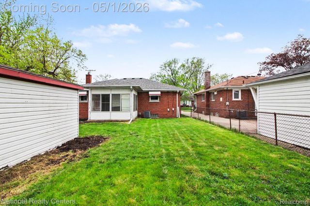 13012 Tecumseh, Redford Charter Township, MI 48239