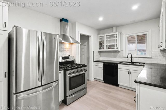 13012 Tecumseh, Redford Charter Township, MI 48239