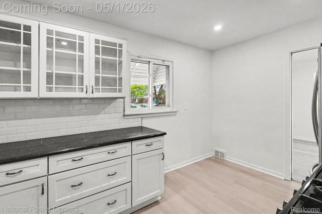 13012 Tecumseh, Redford Charter Township, MI 48239
