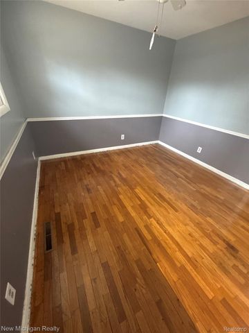 4609 W Wackerly Street, Midland, MI 48640