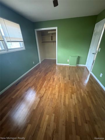 4609 W Wackerly Street, Midland, MI 48640