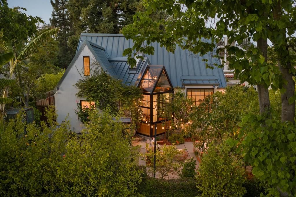649 Seneca Street, Palo Alto, CA 94301
