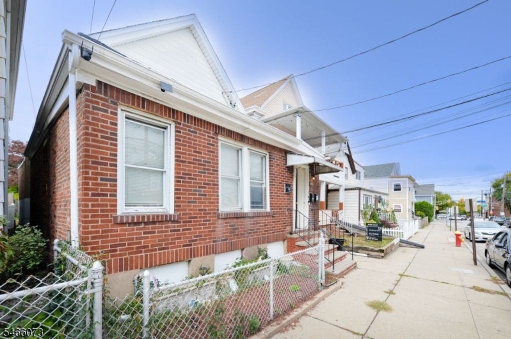 130 Ackerman Ave, Clifton City, NJ 07011 — exterior