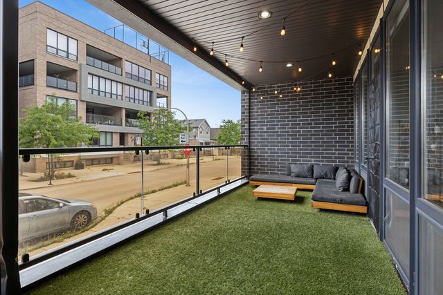 2324 N Winchester Avenue 102, Chicago, IL 60614